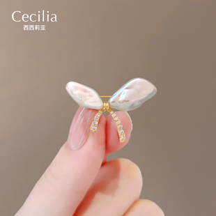 時尚 精致小眾設計感防走光別針扣胸花配飾 珍珠蝴蝶結胸針高檔女款