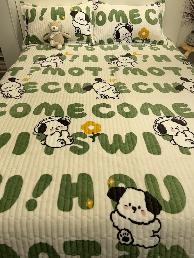 WINTER LETTER PUPPY PADDED WARM MILK VELVET BED COVER THREE-PIECE CORAL VELVET TATAMI MAT THICKENED NON-SLIP SHEETS