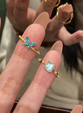 闪耀的蝴蝶时尚轻奢蓝色蝴蝶戒指