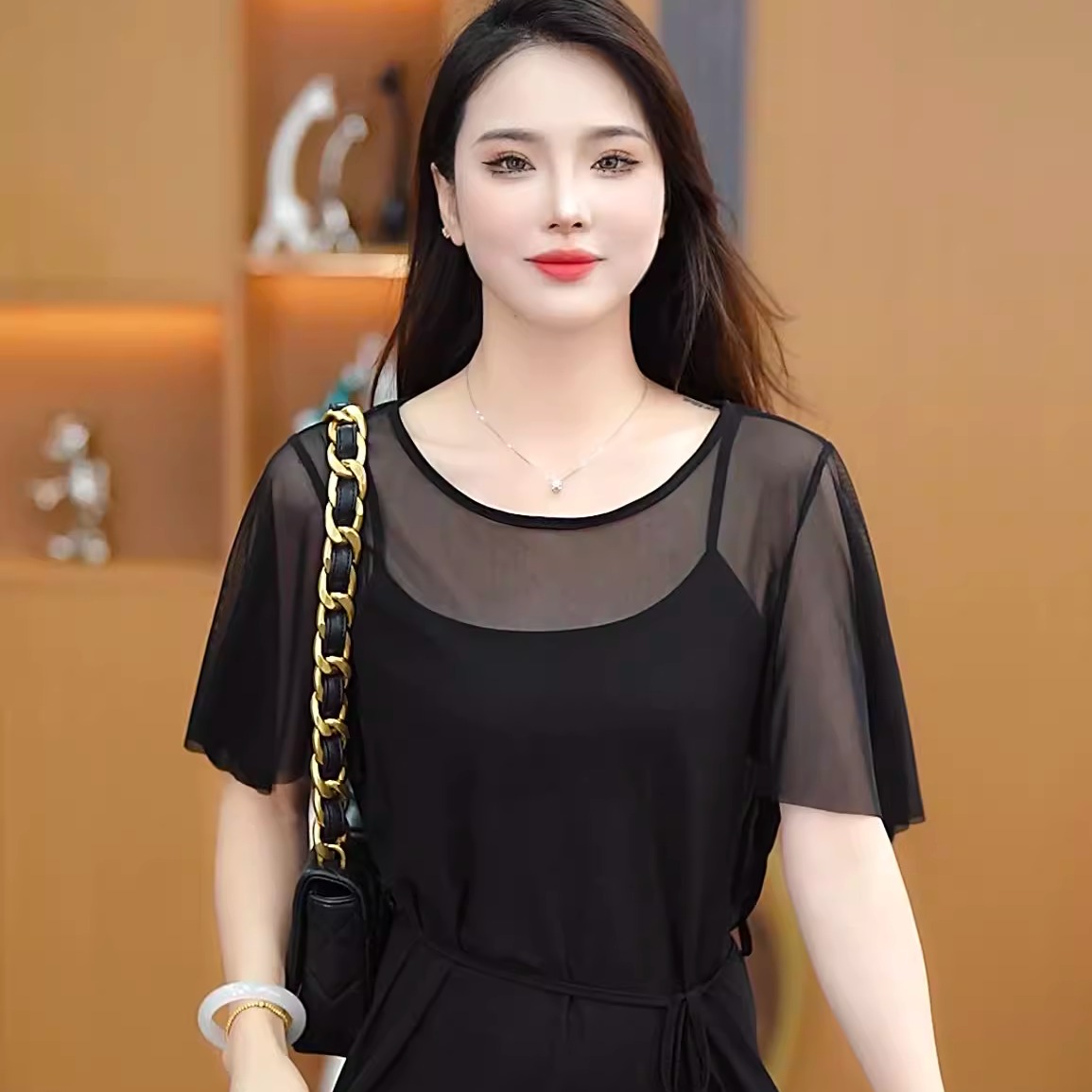 輕奢女裝氣質飛飛袖收腰短袖T恤