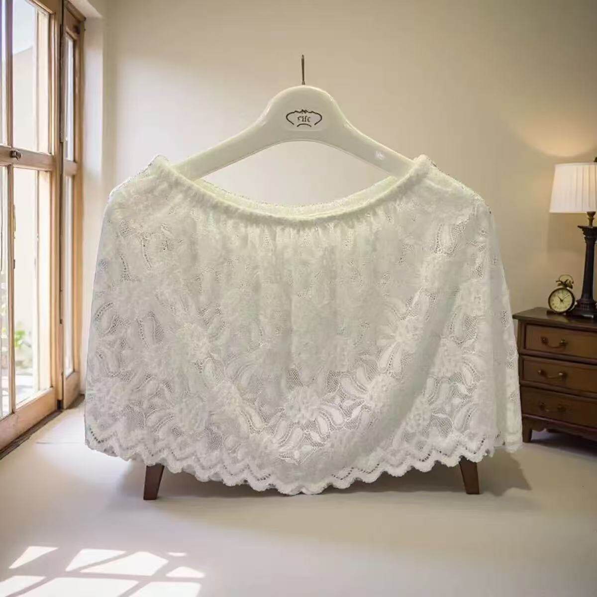 秋冬新款女士屁帘高档薄款蕾丝半身裙白色花边短裙叠穿韩系A字裙