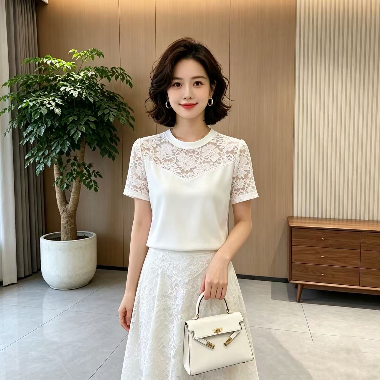 2026优雅蕾丝拼接短袖T恤显瘦女