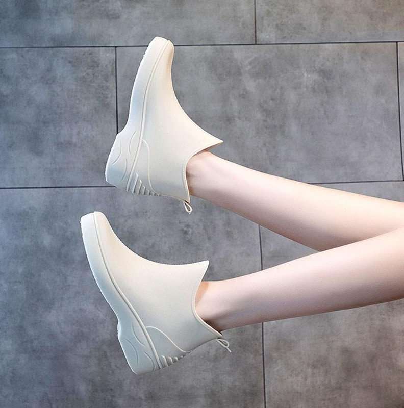 高档新款高档喜日系时尚雨鞋女短筒雨靴水鞋网红硅胶透气防滑防水
