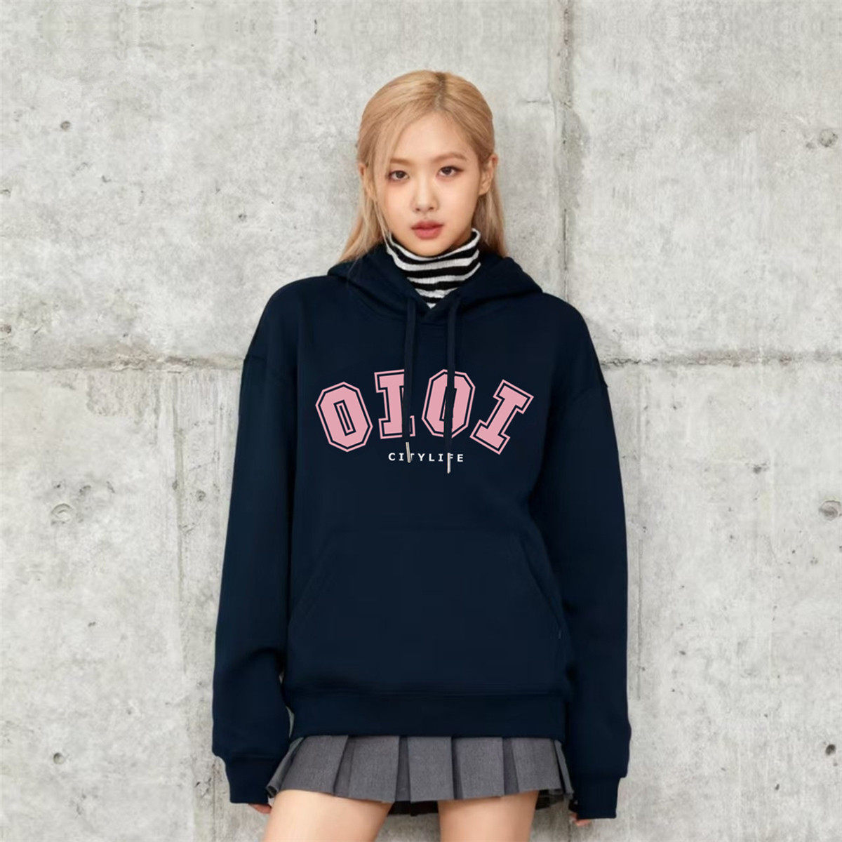 OIOI CITYLIFE旗舰店朴彩英同款加绒加厚连帽卫衣女秋冬新款外套