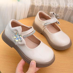 儿童鞋子女童小皮鞋水钻蝴蝶结小女孩公主鞋软底单鞋2026春秋新款