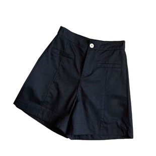 纯色高腰休闲修身五分短裤Casual and slimming five-inch shorts