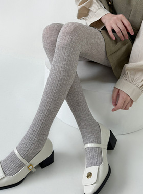 Smoke-gray linen patterned base socks 薄款烟灰色麻花纹打底袜