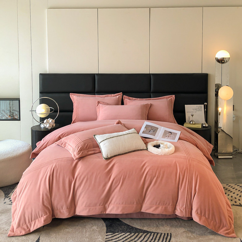 新款A类加厚牛奶绒四件套纯色秋冬季保暖双面加绒被套床上用品