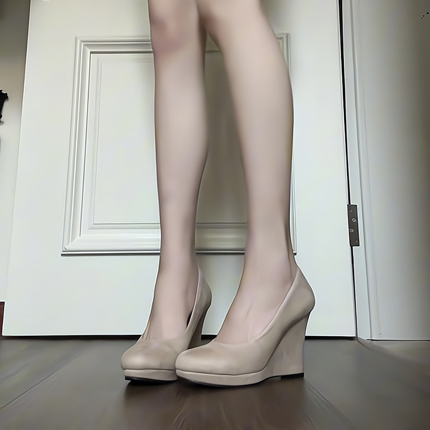 奶杏色绒面防水台坡跟单鞋女不累脚显瘦百搭春秋新款浅口高跟鞋,女鞋,浅口单鞋,淘宝优惠券,粉丝福利购,淘宝优惠卷