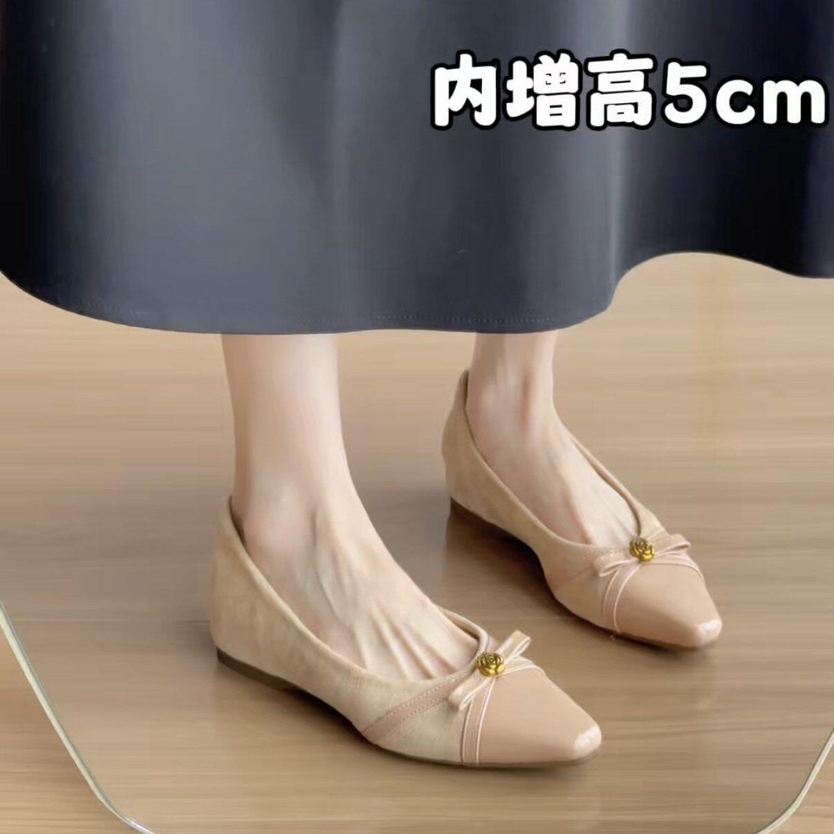 法式山茶花蝴蝶结坡跟单鞋女2026春季新款复古绒面一脚蹬浅口瓢鞋