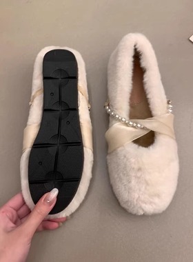 法式晚风白色毛毛鞋女鞋子配裙子玛丽珍毛绒单鞋秋冬新款加绒棉鞋