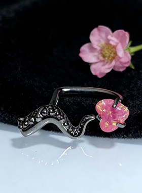 YAMHEK小众设计感爱心澳宝搭小触手钛合金百搭耳饰鼻环插针款