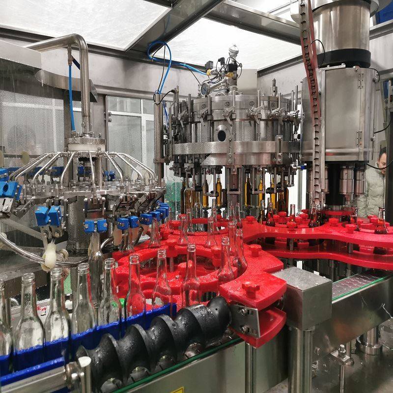 小型自动化碳酸饮料汽水汽酒带气饮料生产线