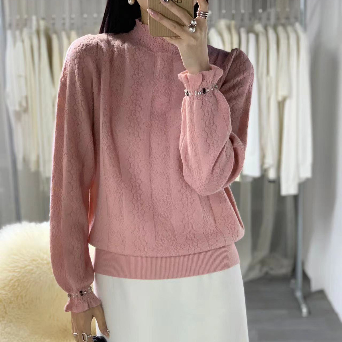 欧货半高领蕾丝打底衫女秋冬2024新款时尚喇叭袖钉珠加厚内搭毛衣
