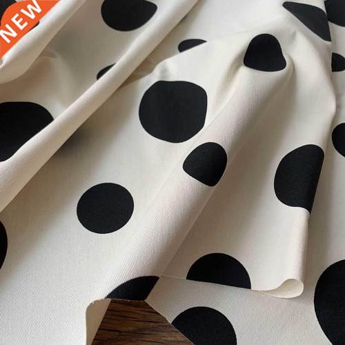 Black and White Polka Dot Classic Water Jade Tablecloth