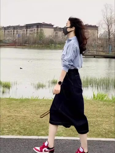 盐系轻熟两件套炸街套装裙小个子