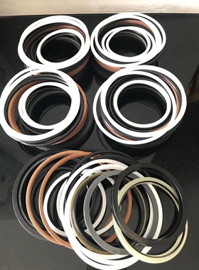 加藤HD250 307 308 400 450 510 512 550R-1-2-3-5-7液压泵油封圈