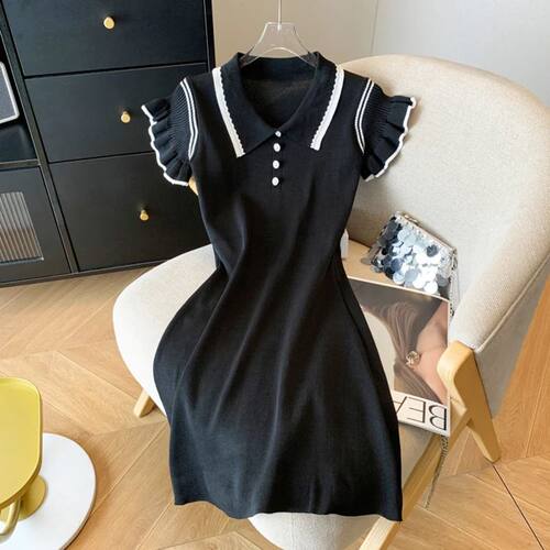 Knitted A-line slim fit dress for women针织A字修身女士连衣裙