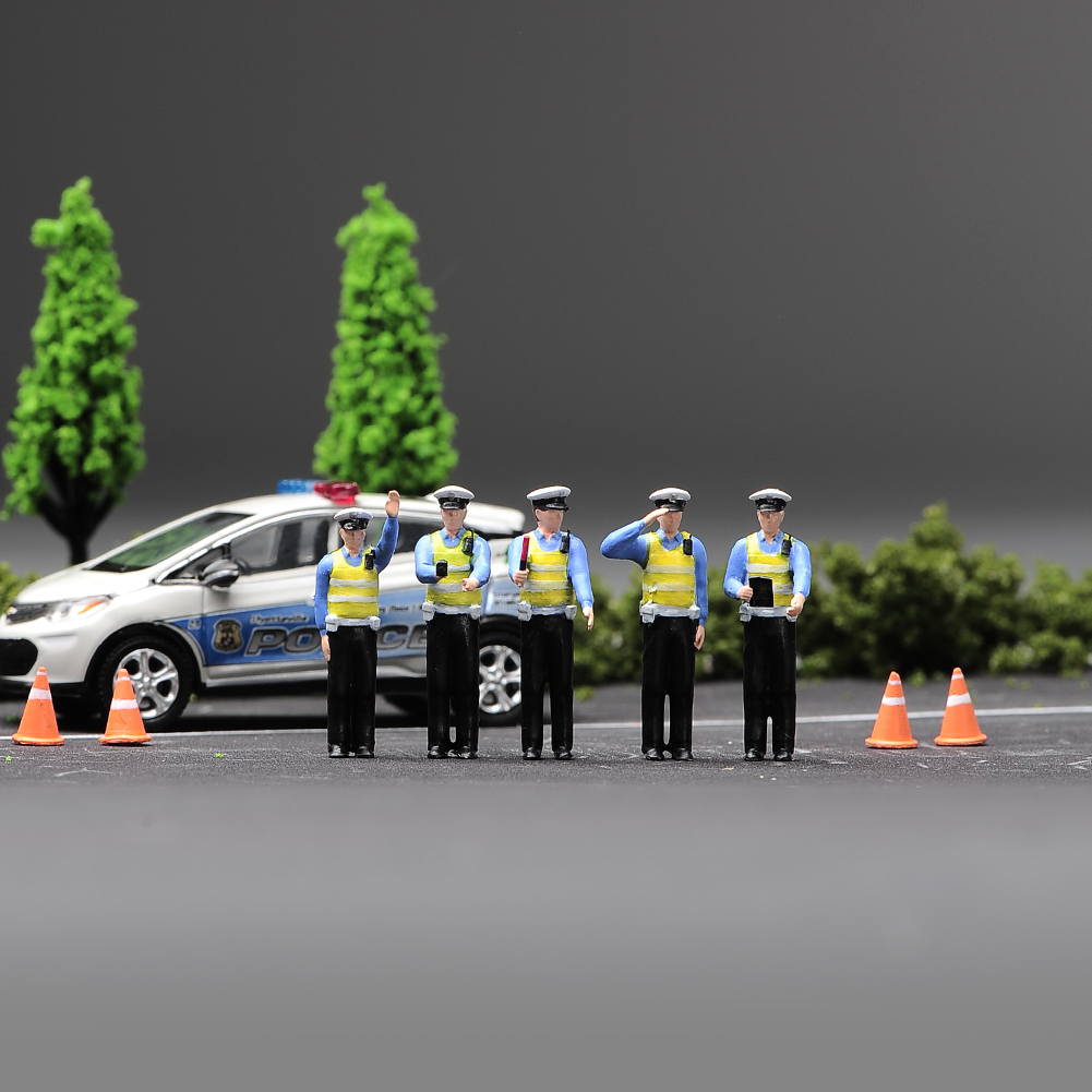 ANT 1/64微缩交警开罚单查酒驾敬礼指挥场景微拍树脂小人偶摆件