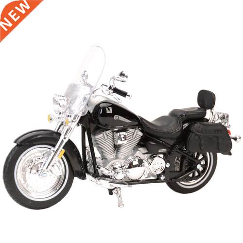 Maisto 1:18 Yamaha Road Star Silverado Static Die Cast Vehic