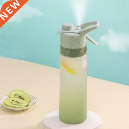 700ml Spray Water Bottle Large Capacity Portable Outdoor Spo