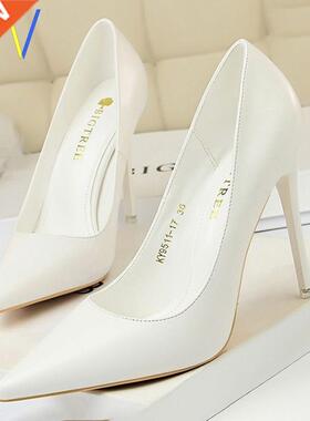 Women Fashion High Heels Shoes Black White Wedding Shoes