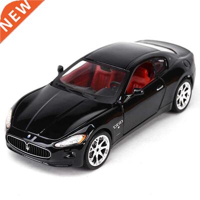 Bburago 1:24 2008 Maserati GranTurismo Sports Car Static Die