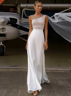 Classic Mermaid Wedding Dresses Scoop Button Appliqued Beadi