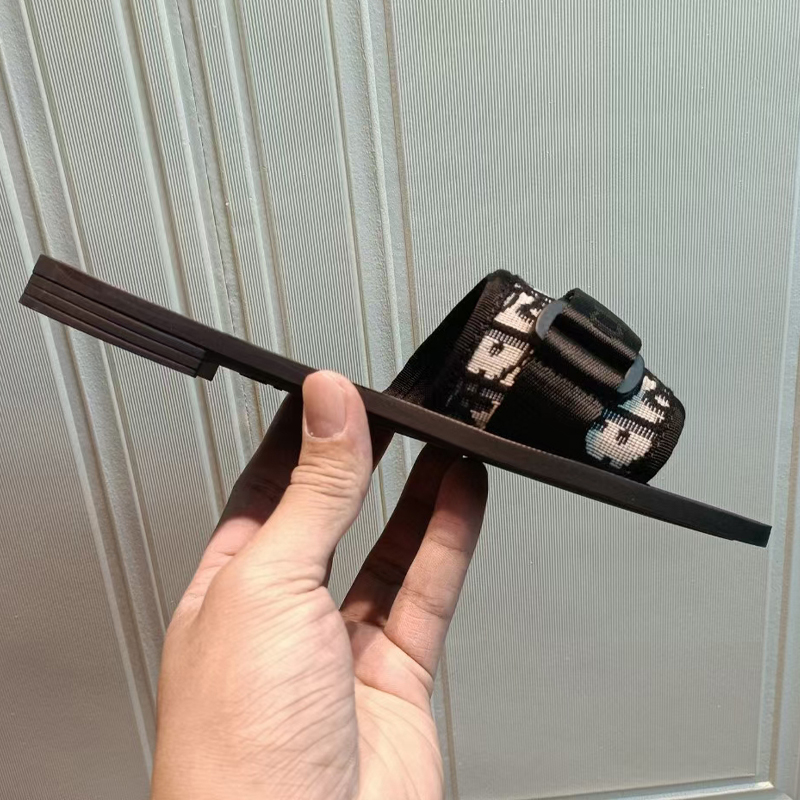 高级感平底刺绣魔术贴外穿女拖鞋