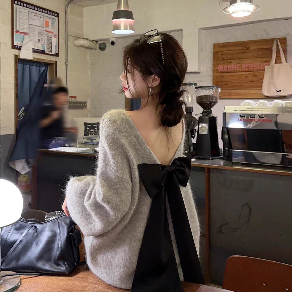 慵懒风露背蝴蝶结圆领毛衣女秋季复古长袖针织衫宽松显瘦灰色上衣