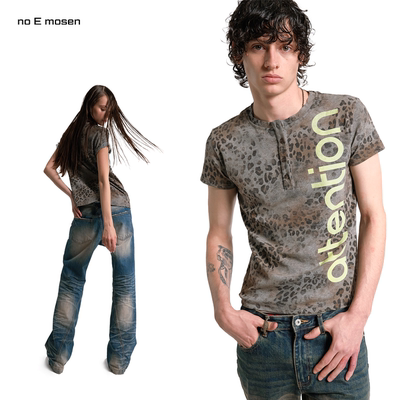 （noE）棕砂豹纹印花亨利领短袖