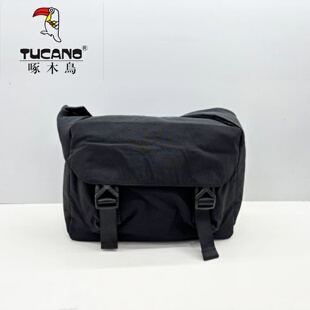 TUCANO/啄木鸟商场同款男包2026新款休闲大容量轻便斜挎包TBF0441