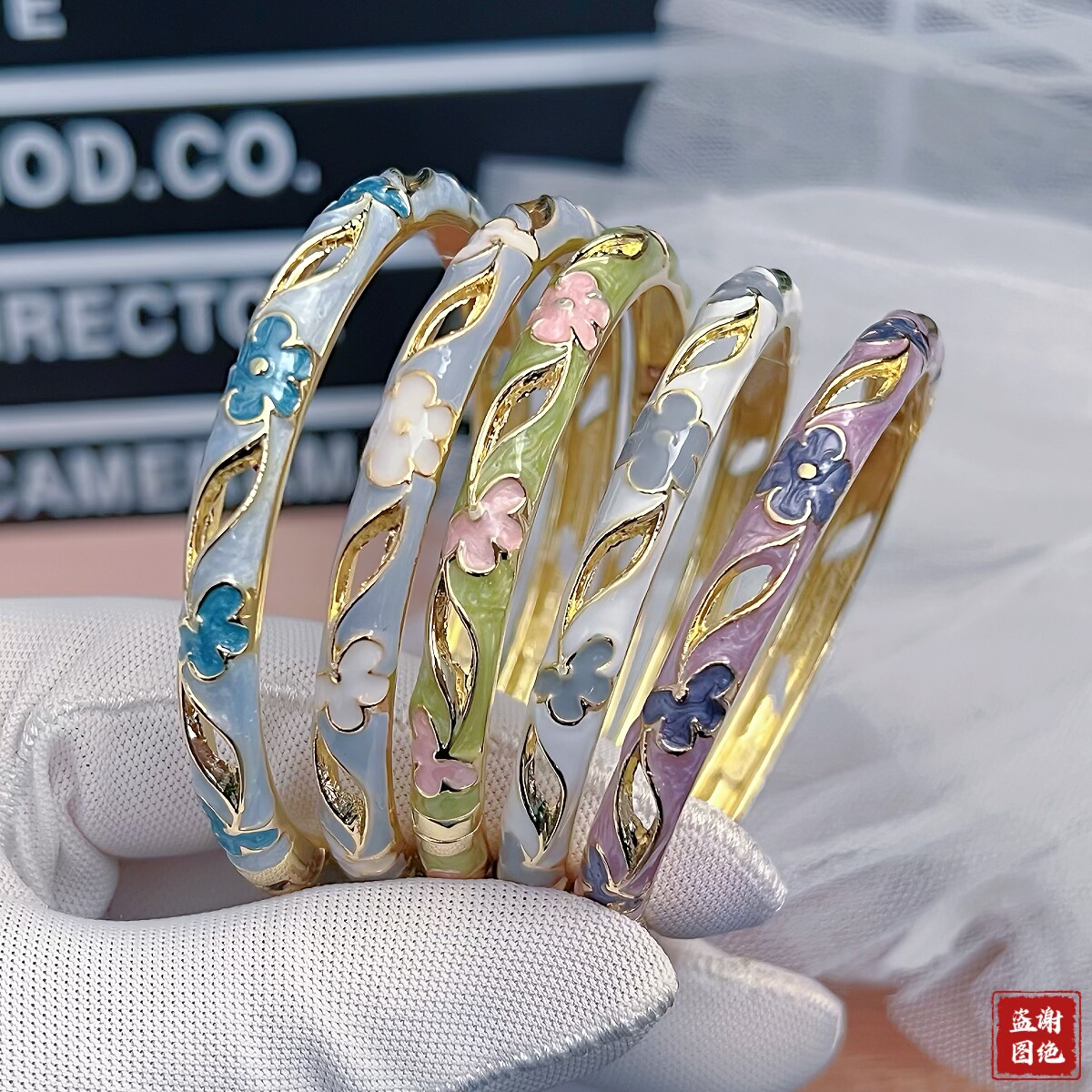 北京景泰蓝手镯合金滴油珐琅彩镯子送女生甜美小花清新时尚首饰品