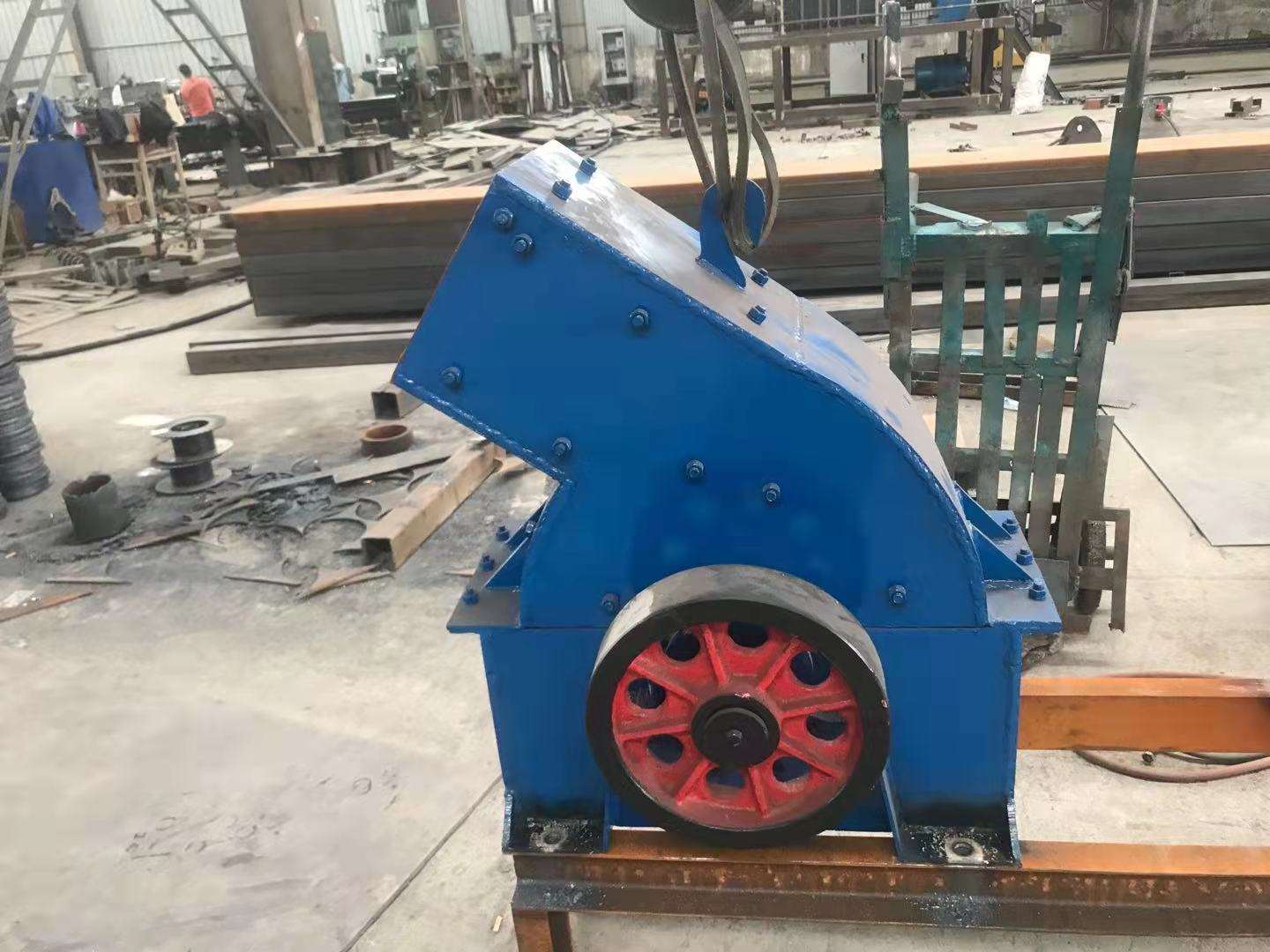 小型锤式破碎机移动制砂机碎石机砖块石头石子建筑垃圾粉碎机工业