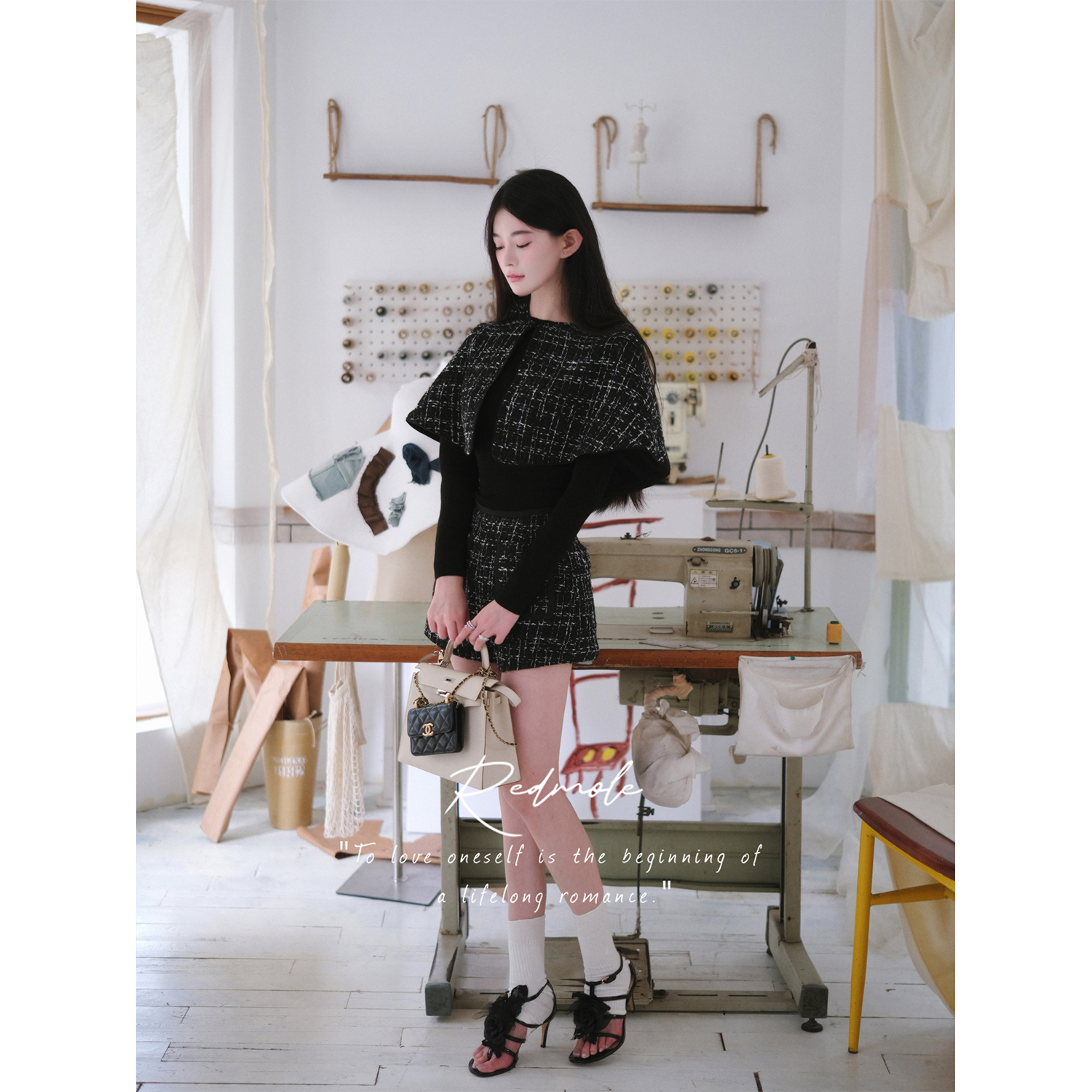 Redmole【黑夜松露】进口软呢小香斗篷披肩短裤套装优雅气质