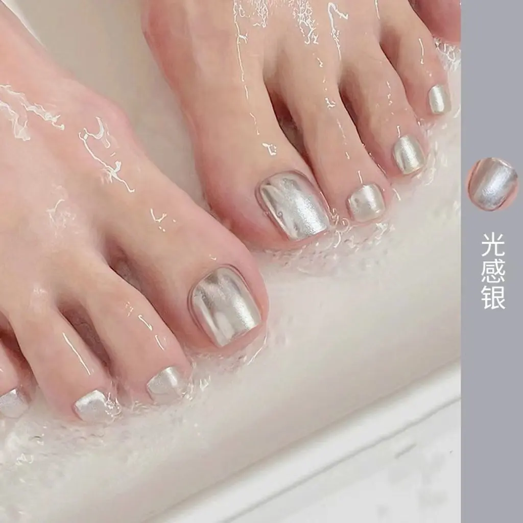 光感镜面银脚趾指甲油