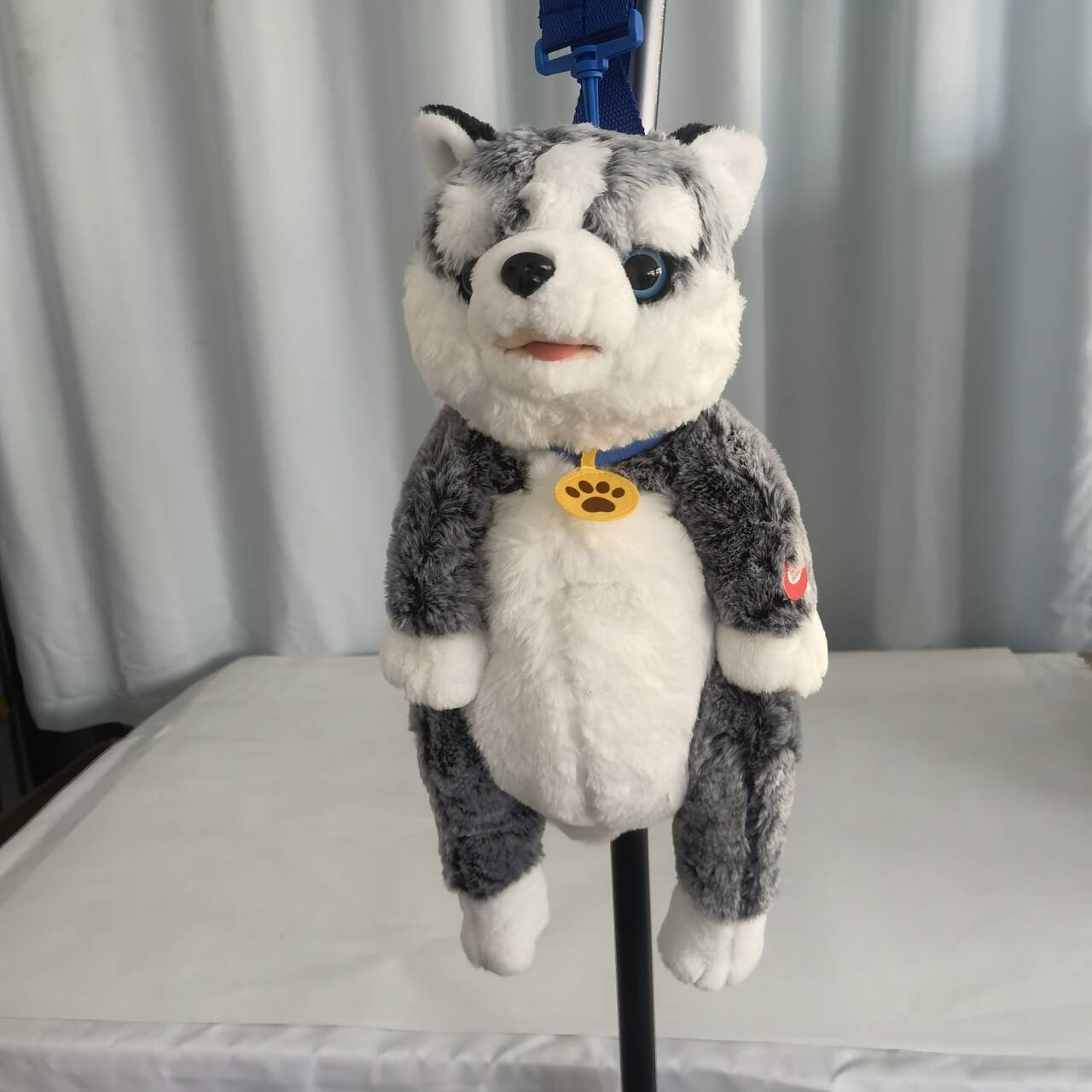 1电动毛绒仿真动物背包舔舔狗舔舔猫背包触摸撒娇唱歌玩具宠物包