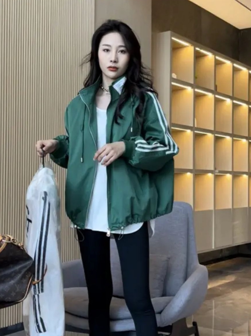 Hooded Jacket Jacket Women's Baseball Uniform Spring Summer 2024 New Small Man Athleisure Trench Jacket Top