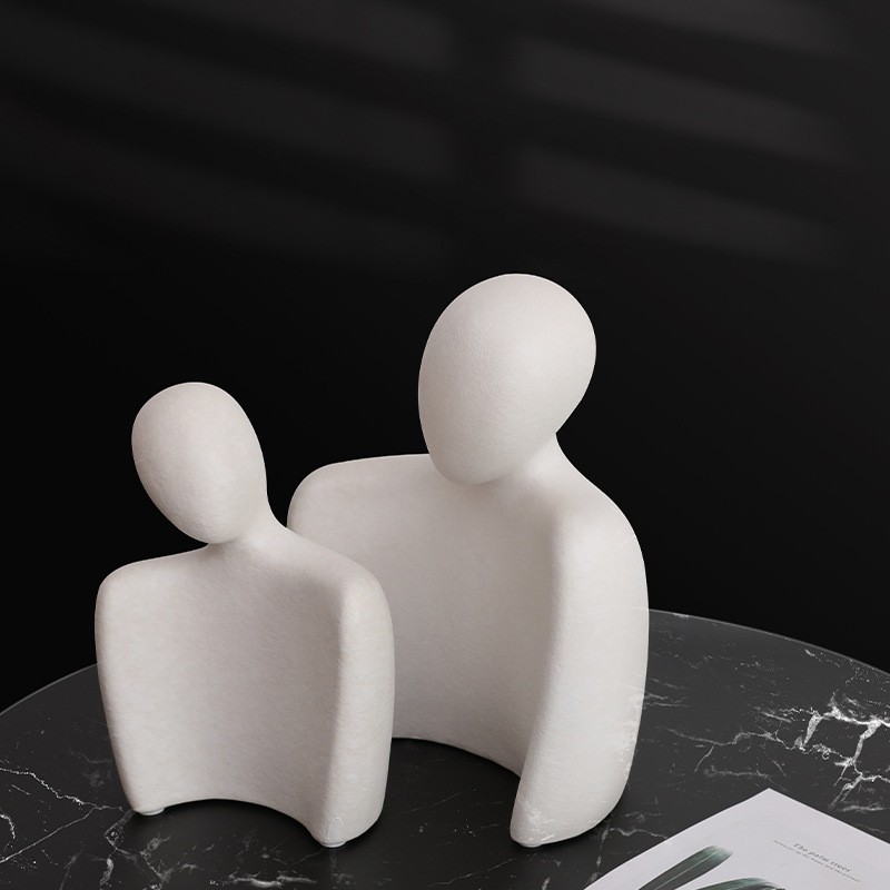 创意抽象人物摆件电视柜酒柜玄关情侣拥抱艺术装饰品轻奢结婚礼物