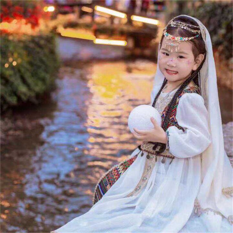 汉服女童西域公主异域风新疆少数民族白色连衣裙古典舞表演服楼兰