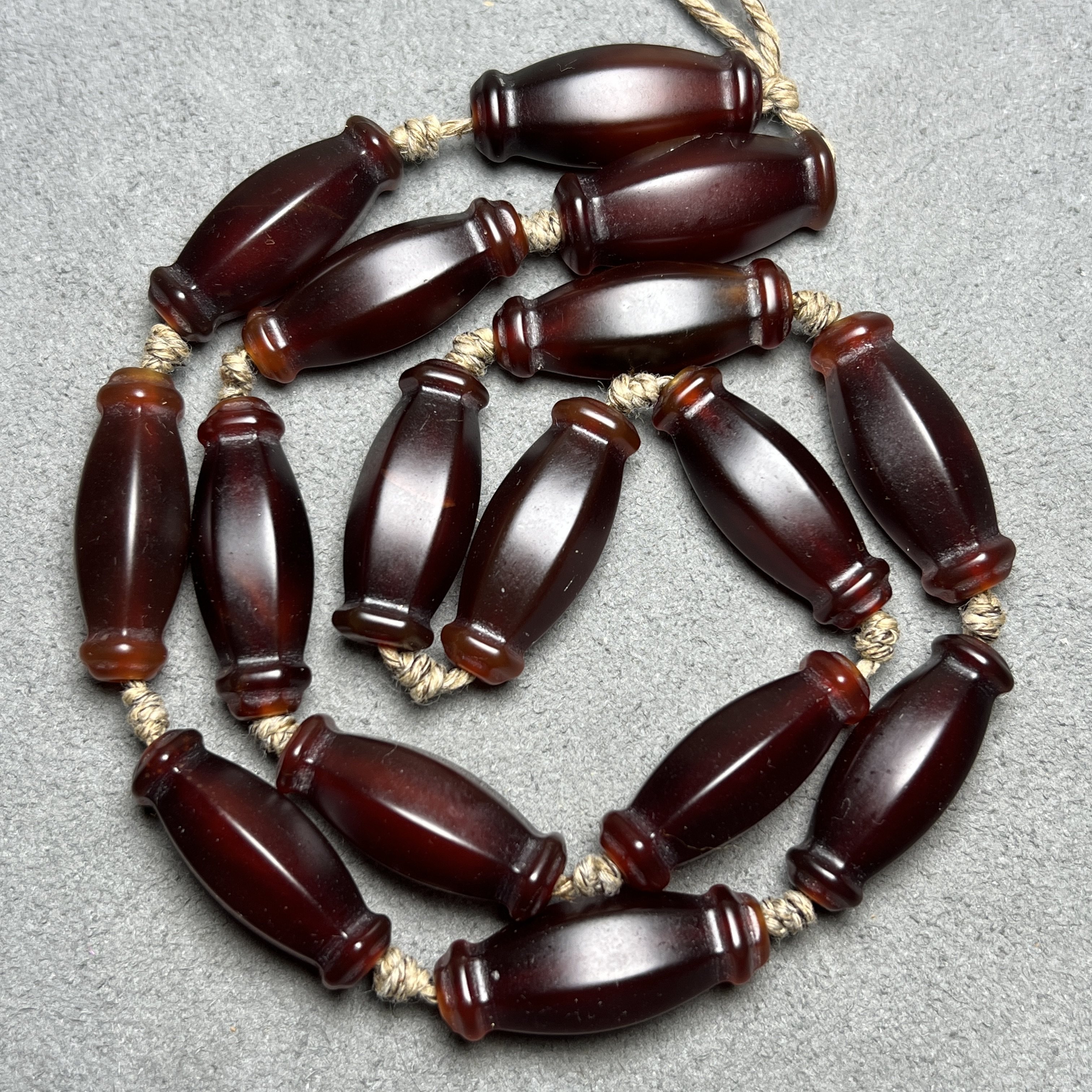 古玩杂件收藏精选酒红玛瑙老玛瑙多面珠子手链佛珠项链珠散珠配饰