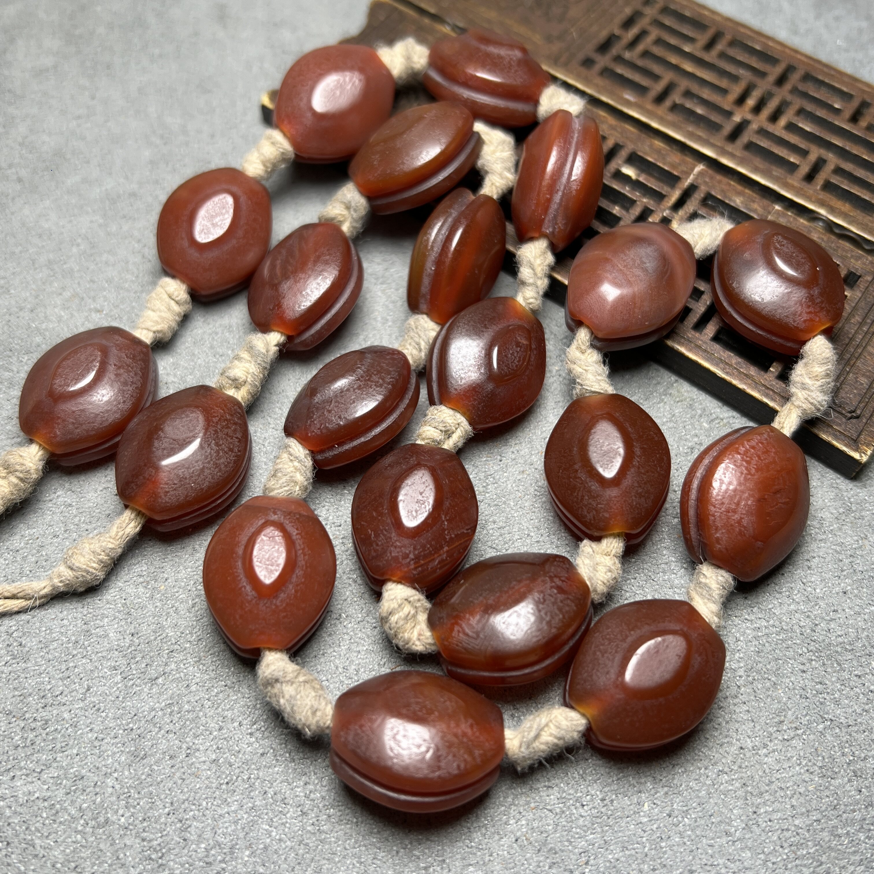 古玩老珠子辽金老酒红玛瑙橘皮纹勒子项链管扁竹节吊坠项链配饰