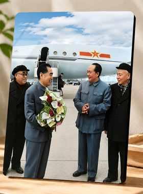 中式红色经典伟人机场合影摆台客厅书房桌面办公室装饰摆件