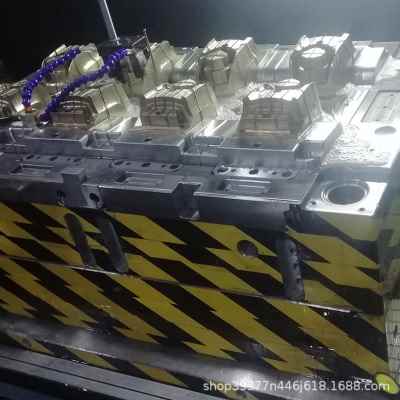 广东工厂开模注塑加工汽车零件模具定制汽车配件注塑精密塑料模具