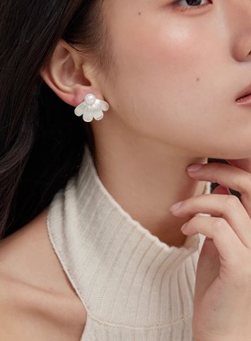 Entnii 花开时 拉丝花瓣淡水珍珠耳钉小众日韩百搭耳环