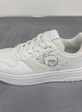 男鞋新年款白色男板鞋2026春季新款运动鞋商场同款百搭休闲鞋