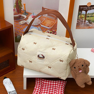 甜甜圈猫咪手拿包新款外出便携手提化妆包小拎包洗漱化妆刷收纳袋