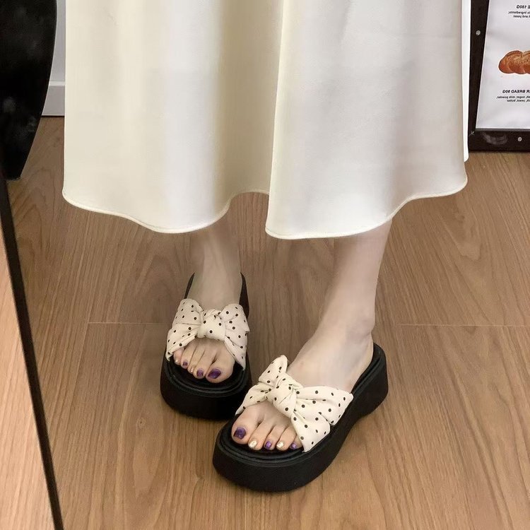 网红高级感厚底增高凉拖鞋女夏