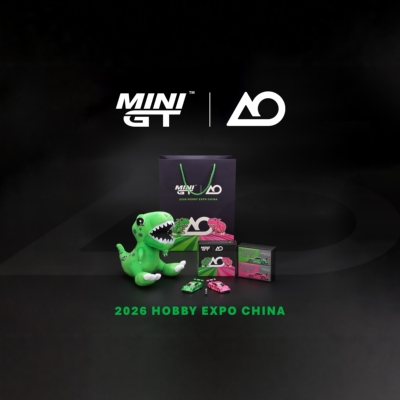MINIGT保时捷恐龙双车套64合金车