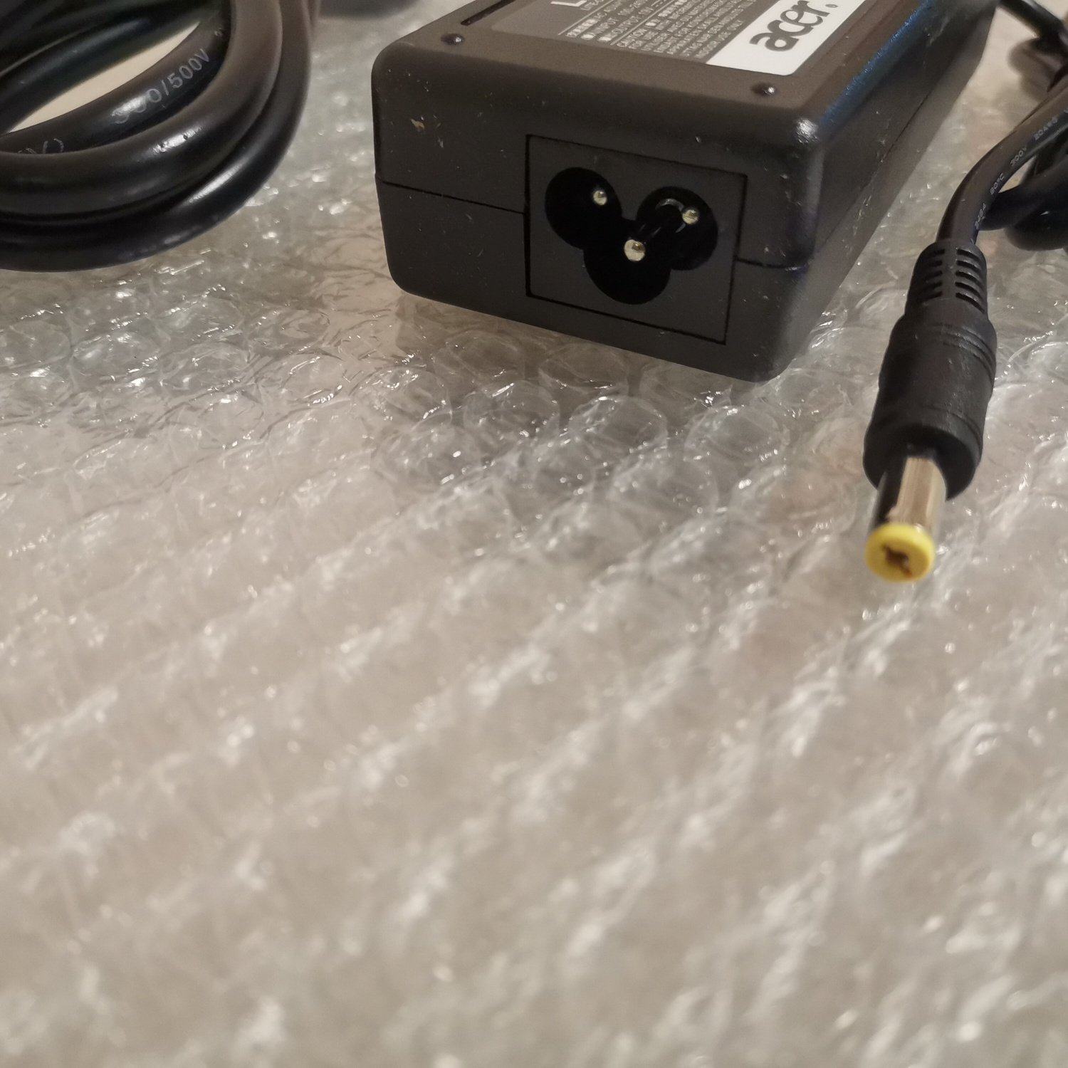 华硕RT-AC87U AC88U无线路由19V2.37A AX88U充电源适配器线